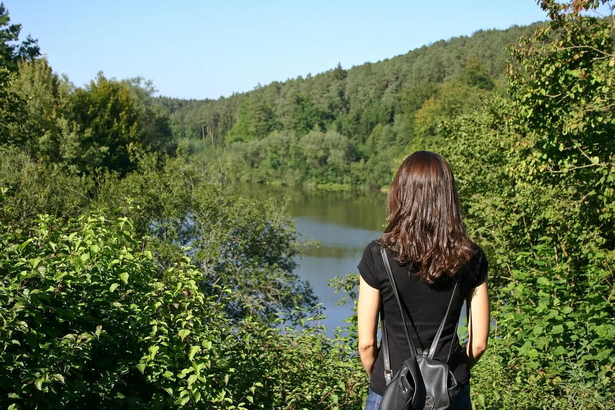 UK Day Hike Checklist: What to Pack for a Safe Walk in Every Season